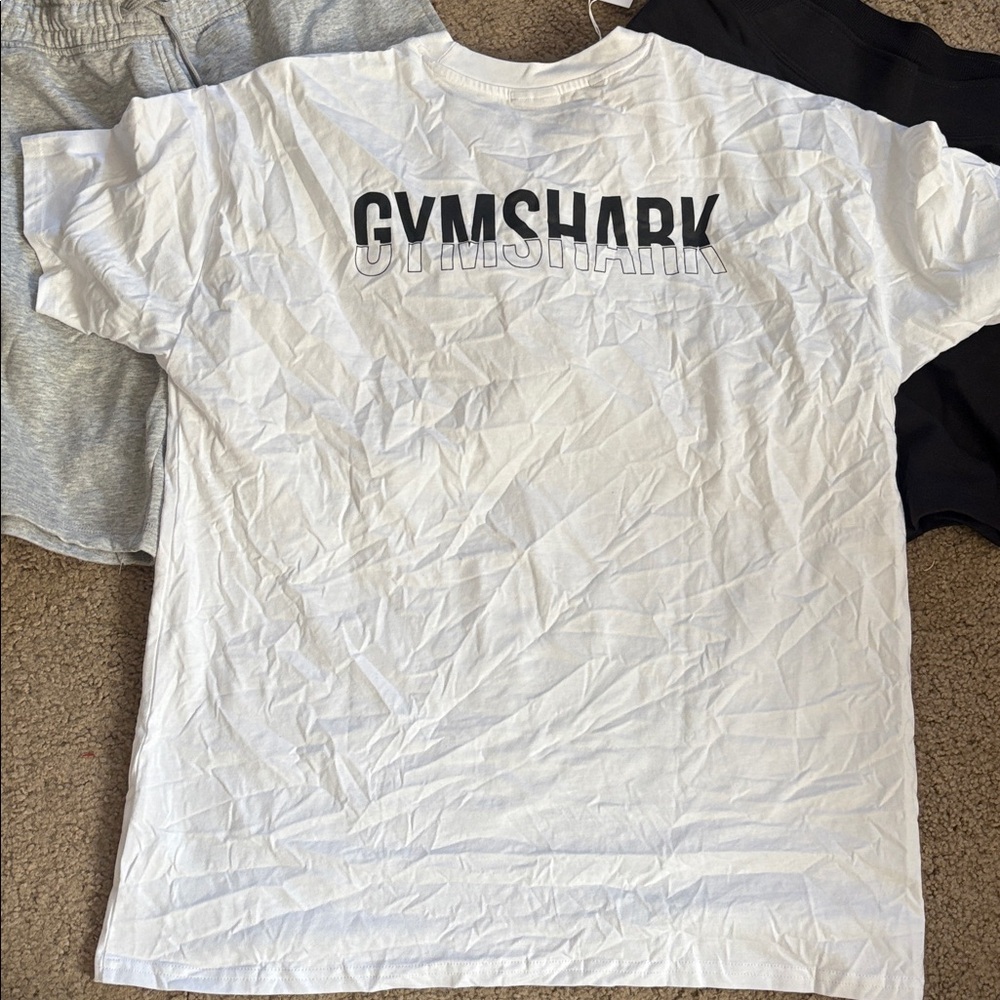 Gymshark bundle - Picture 3 of 7